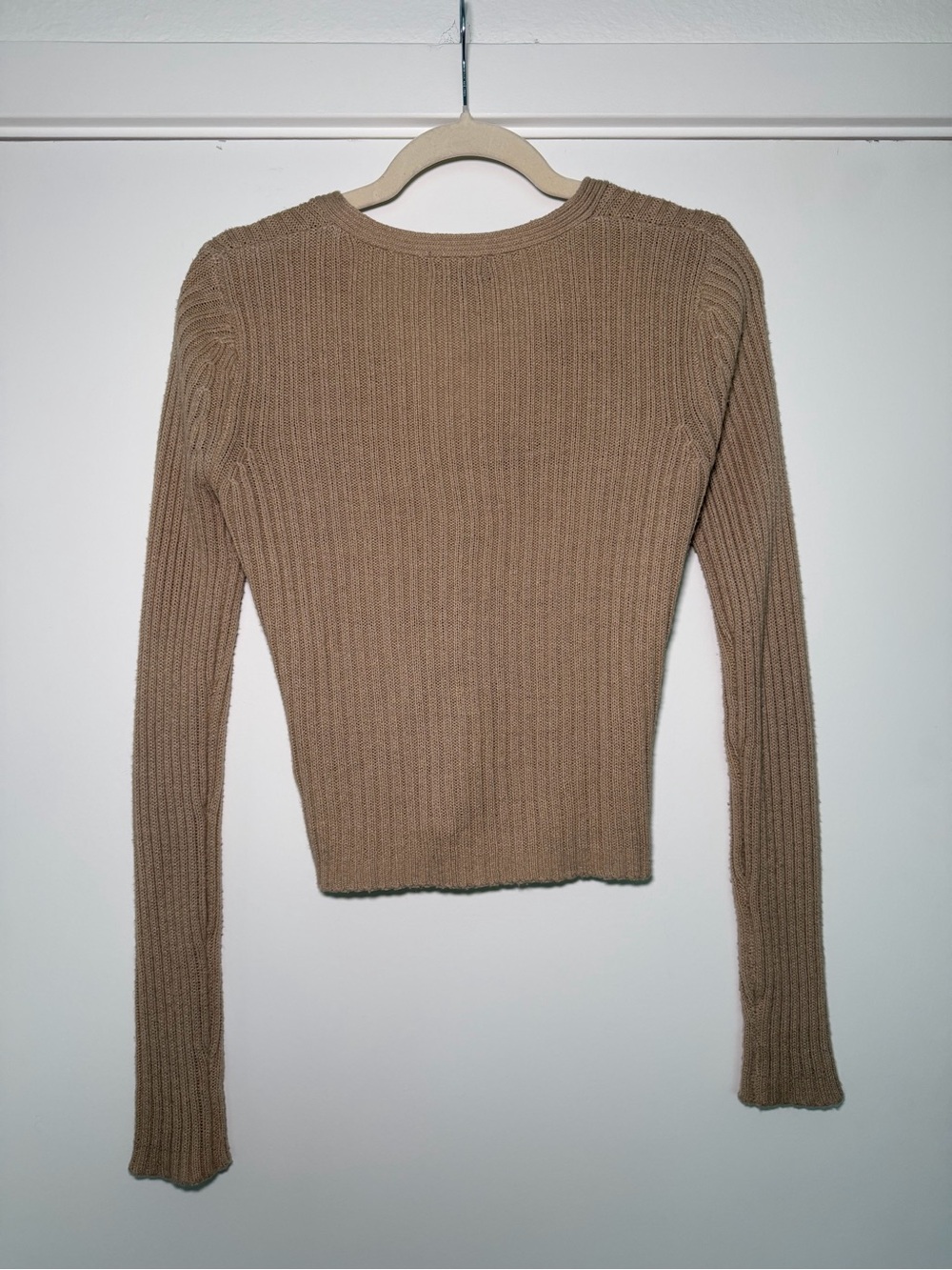 PrettyLittleThing Ribbed V-Neck Button Cardigan - Tan - Picture 2 of 3